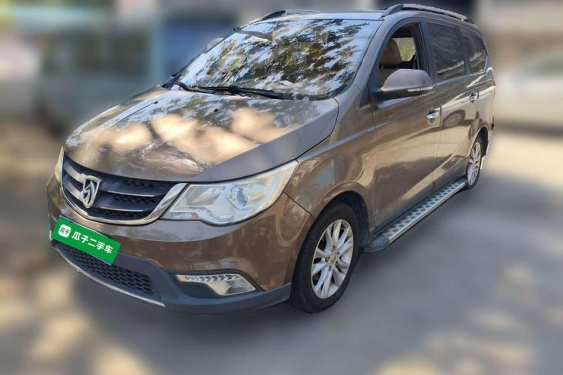 Used Baojun 730 2014 1.5L manual Comfort version 7 seats Front Left 45 Deg
