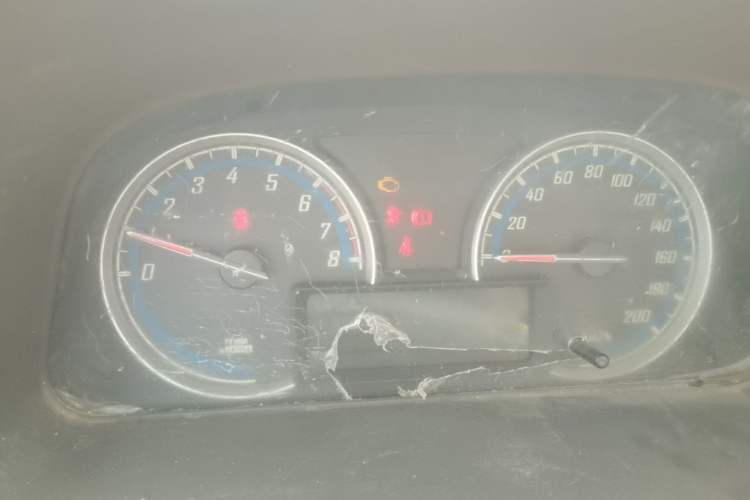 Used Baojun 730 2014 1.5L manual Comfort version 7 seats Instrument Cluster