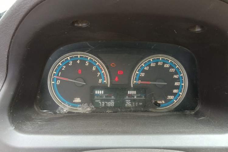 Used Baojun 730 2014 1.5L manual luxury trim 7 seats Instrument Cluster