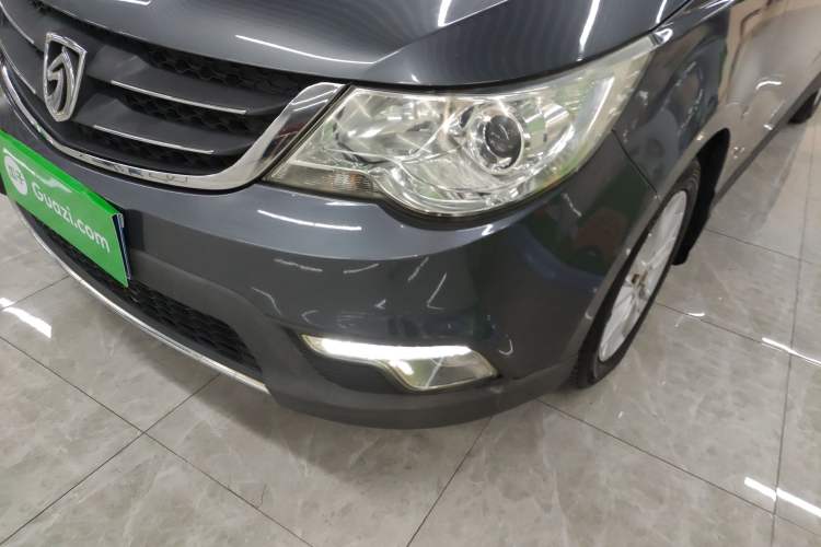 Used Baojun 730 2014 1.5L Manual Luxury Navigation ESP Version 7 Seats Left Front Headlight