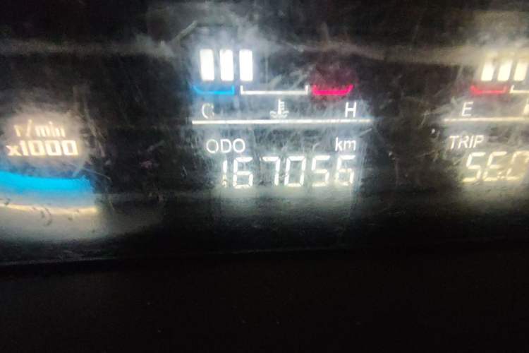 Used Baojun 730 2014 1.5L Manual Luxury Navigation ESP Version 7 Seats Odometer Close Up