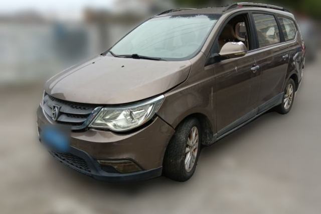 Used Baojun 730 2014 1.5L manual luxury trim 7 seats