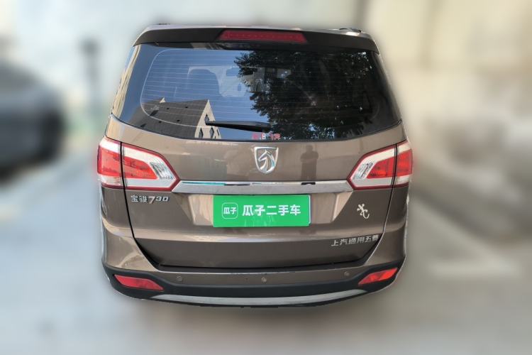 Used Baojun 730 2014 1.5L Manual Luxury Navigation ESP Version 7 Seats Rear