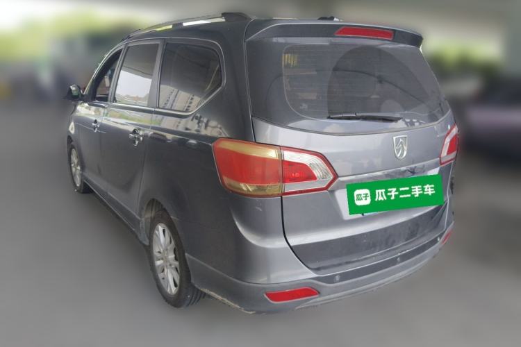 Used Baojun 730 2014 1.5L manual luxury trim 7 seats Rear Left 45 Deg