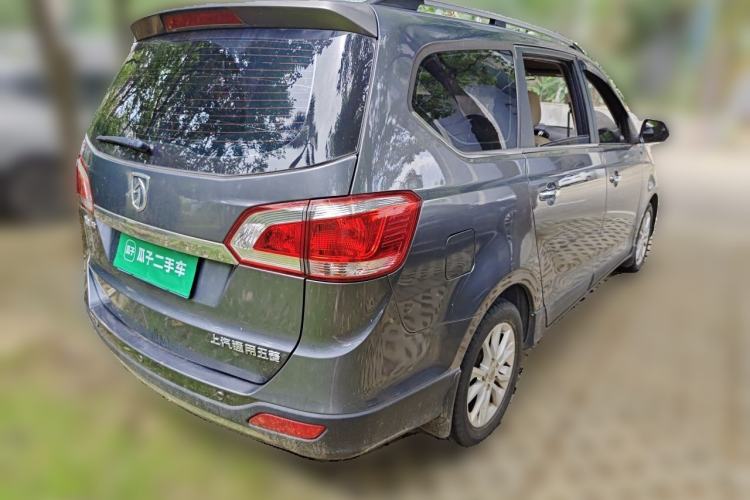 Used Baojun 730 2014 1.5L manual Comfort version 7 seats Rear Right 45 Deg