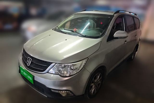 Used Baojun 730 2014 1.5L Manual Luxury Navigation ESP Version 7 Seats