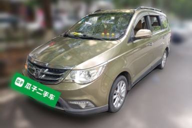 Used Baojun 730 2014 1.5L manual Comfort version 7 seats