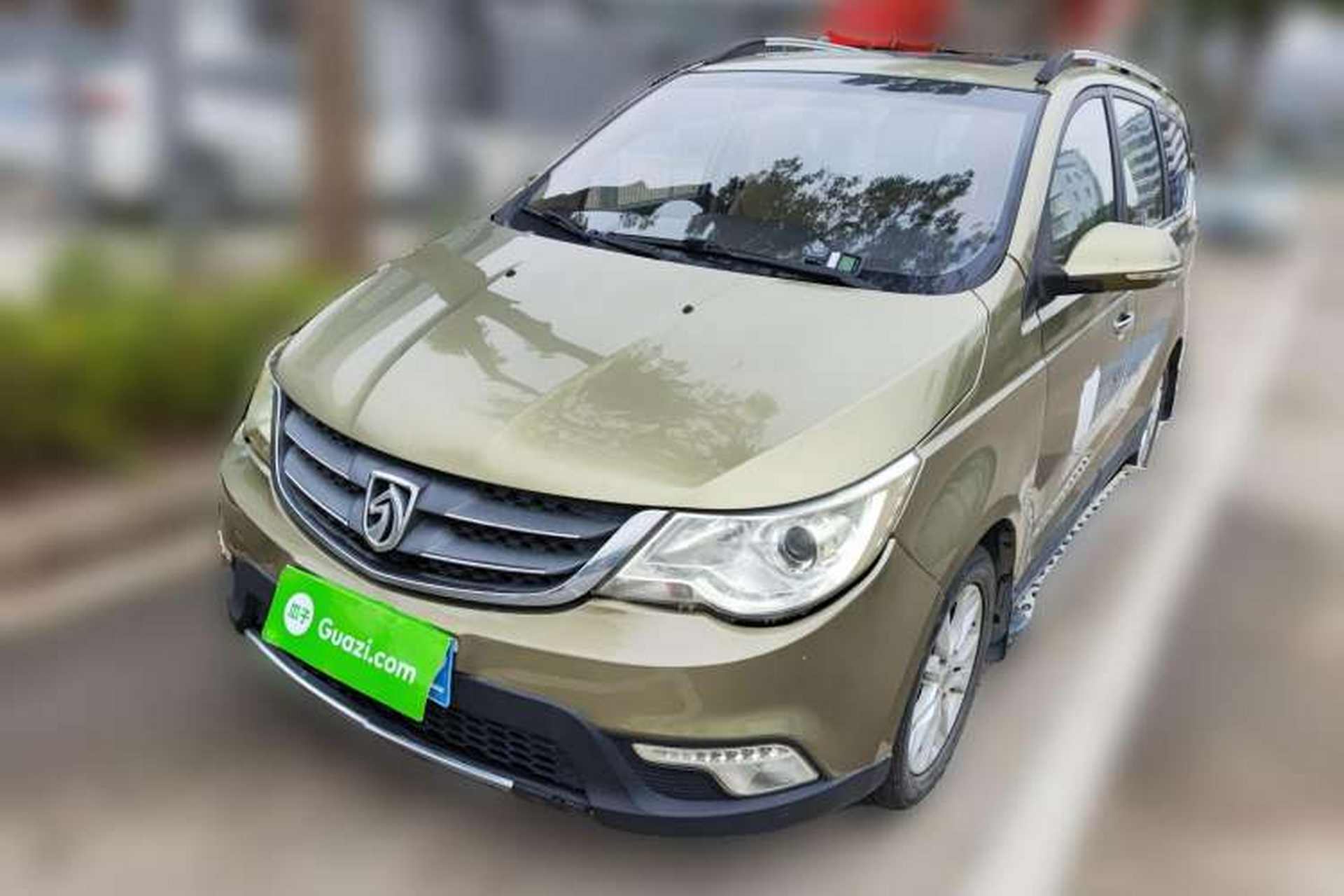 Used Baojun 730 2014 1.5L Manual Luxury Navigation ESP Version 7 Seats Front Left 45 Deg