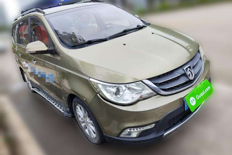 Used Baojun 730 2014 1.5L Manual Luxury Navigation ESP Version 7 Seats Front Right 45 Deg