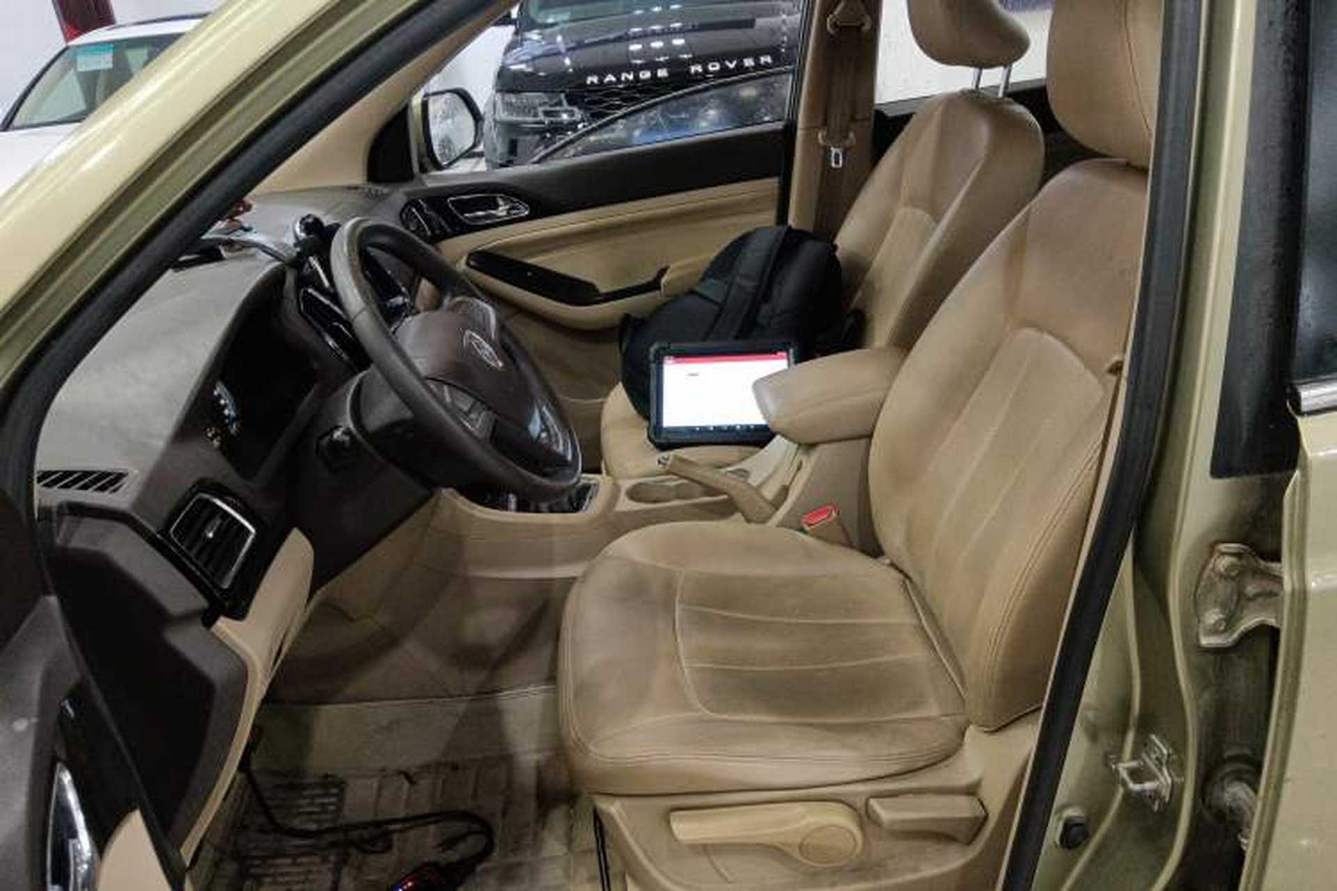 Used Baojun 730 2014 1.5L manual Comfort ESP version 7 seats Left Front Seat