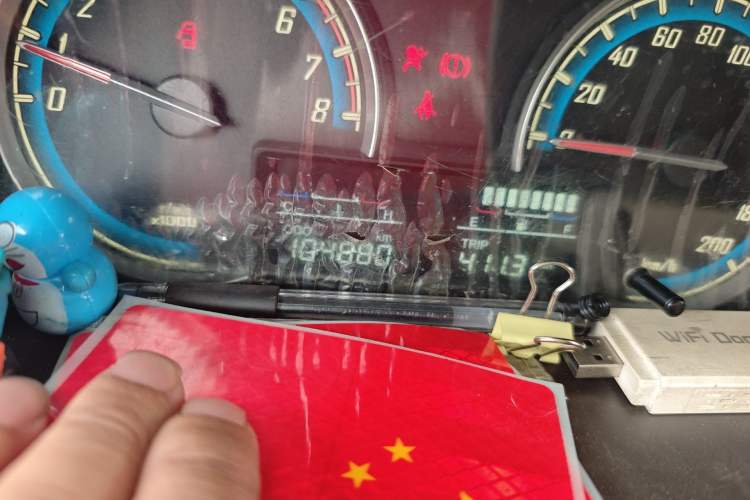 Used Baojun 730 2014 1.5L manual Comfort version 7 seats Odometer Close Up