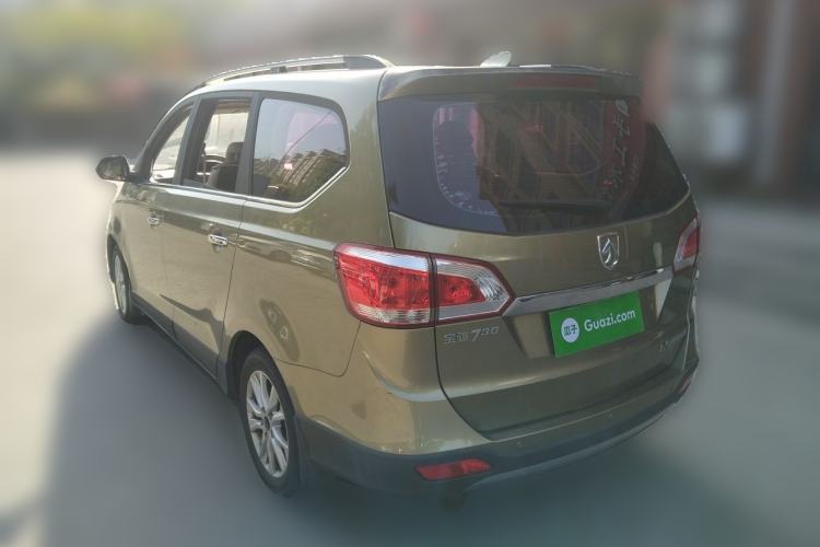 Used Baojun 730 2014 1.5L manual Comfort ESP version 7 seats Rear Left 45 Deg