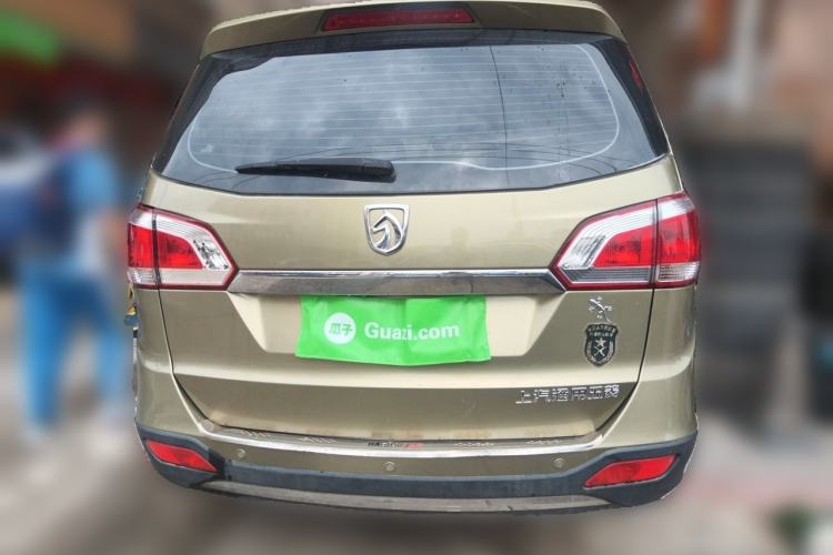 Used Baojun 730 2014 1.5L Manual Luxury Navigation ESP Version 7 Seats Rear