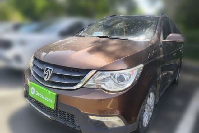 Used Baojun 730 2014 1.5L Manual Luxury Navigation ESP Version 7 Seats