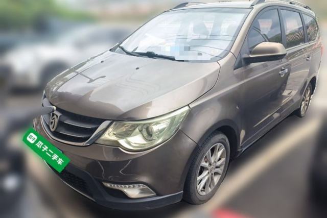 Used Baojun 730 2014 1.5L manual Comfort version 7 seats