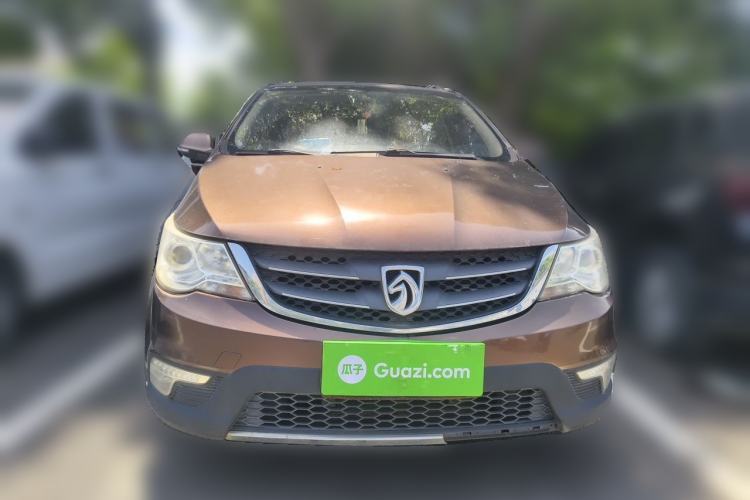 Used Baojun 730 2014 1.5L Manual Luxury Navigation ESP Version 7 Seats Front