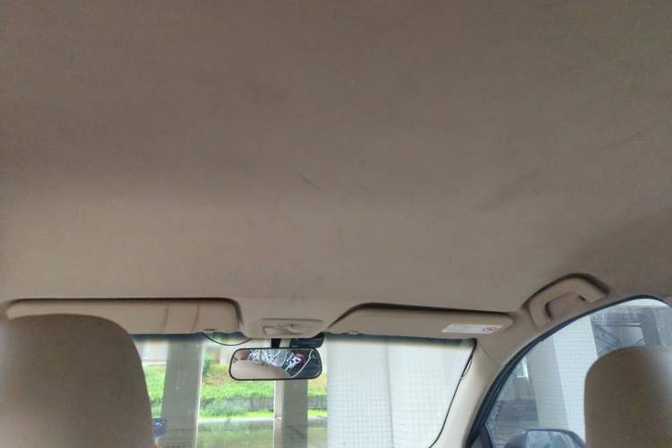 Used Baojun 730 2014 1.5L manual Comfort ESP version 7 seats Headliner