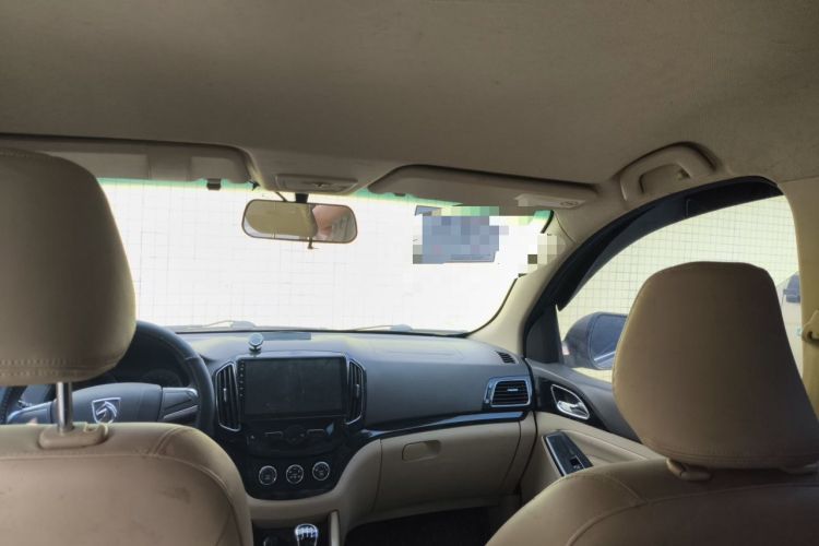Used Baojun 730 2014 1.5L manual Comfort ESP version 7 seats Headliner