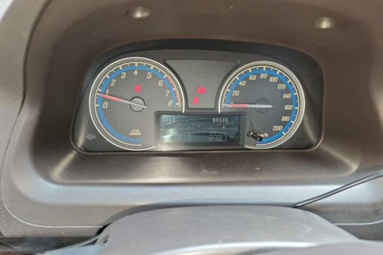 Used Baojun 730 2014 1.5L manual Comfort version 7 seats Instrument Cluster