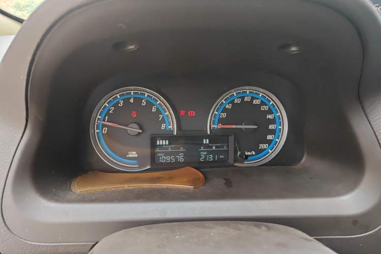 Used Baojun 730 2014 1.5L Manual Luxury Navigation ESP Version 7 Seats Instrument Cluster