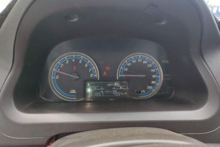 Used Baojun 730 2014 1.5L manual Comfort version 7 seats Instrument Cluster