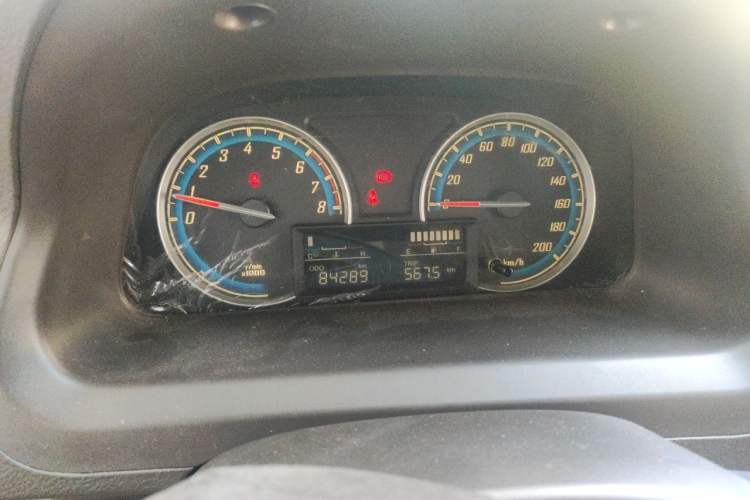 Used Baojun 730 2014 1.5L manual Comfort version 7 seats Instrument Cluster
