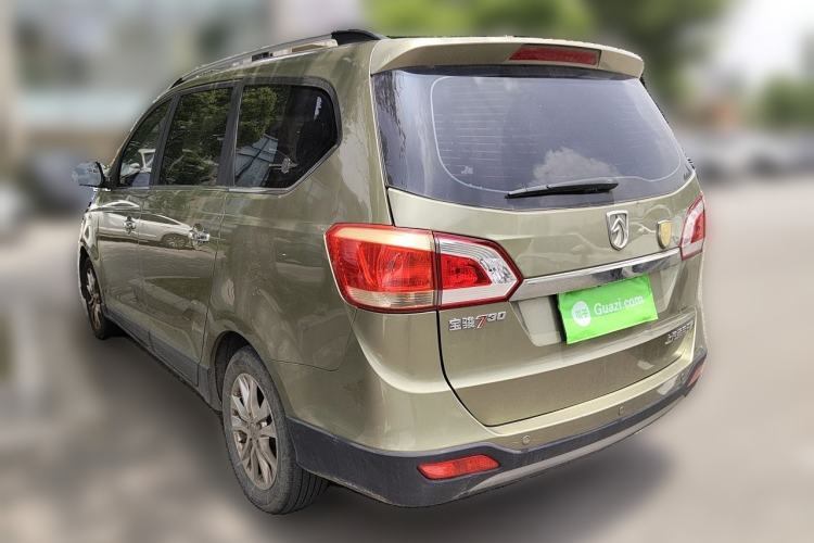 Used Baojun 730 2014 1.5L manual luxury trim 7 seats Rear Left 45 Deg