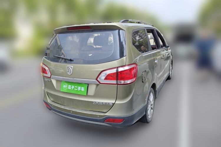 Used Baojun 730 2014 1.5L manual Comfort version 7 seats Rear Right 45 Deg