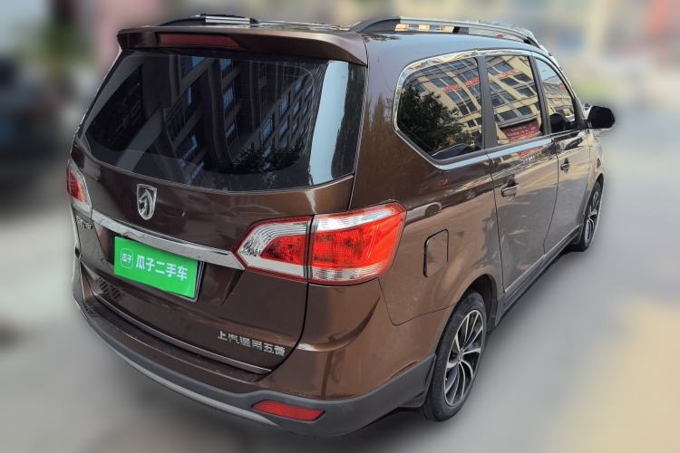 Used Baojun 730 2014 1.5L manual standard trim 7 seats Rear Right 45 Deg