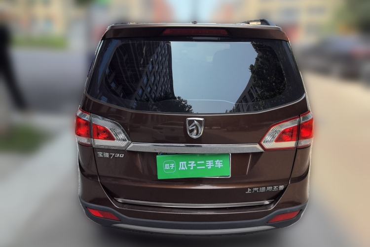 Used Baojun 730 2014 1.5L manual standard trim 7 seats Rear
