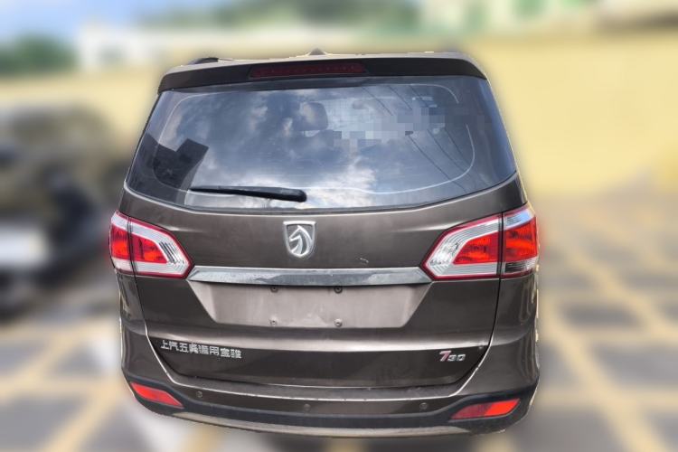 Used Baojun 730 2014 1.5L manual Comfort ESP version 7 seats Rear