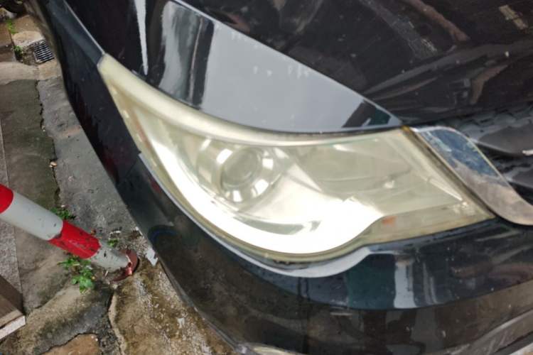 Used Baojun 730 2014 1.5L manual Comfort version 7 seats Right Front Headlight