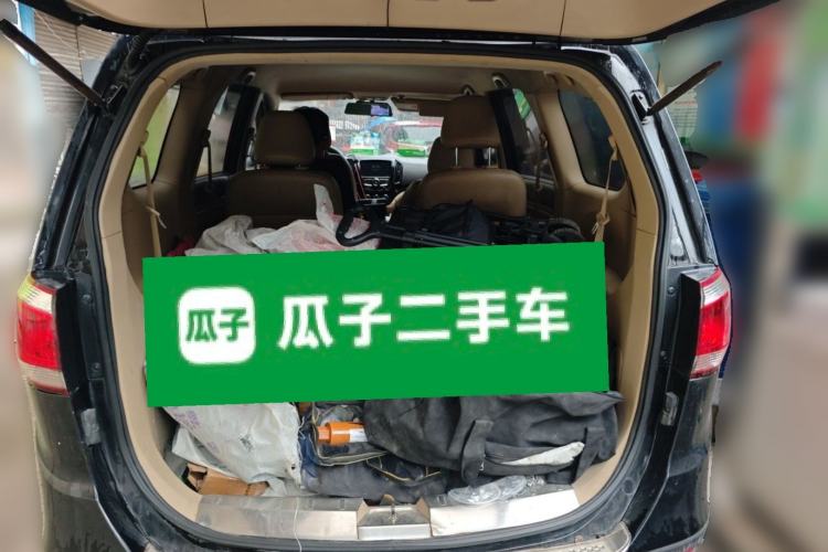 Used Baojun 730 2014 1.5L manual Comfort version 7 seats Trunk
