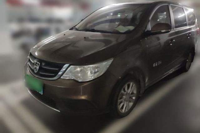 Used Baojun 730 2014 1.5L manual standard trim 7 seats