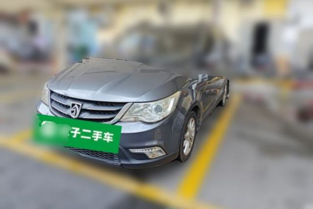 Used Baojun 730 2014 1.5L manual Comfort version 7 seats