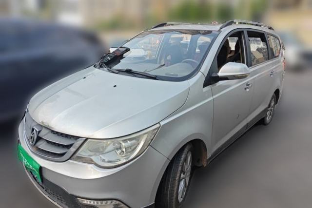 Used Baojun 730 2014 1.5L manual luxury trim 7 seats