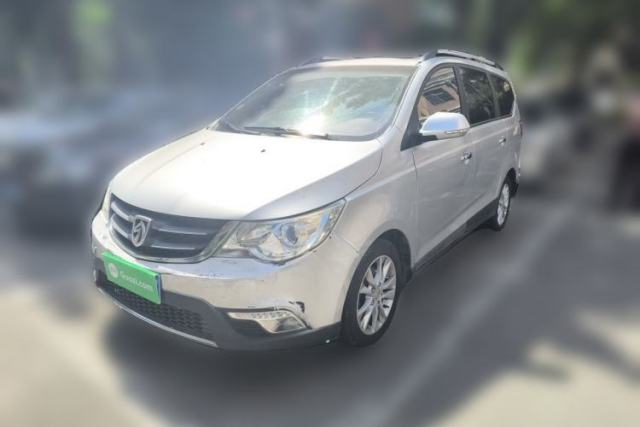 Used Baojun 730 2014 1.5L manual luxury trim 7 seats