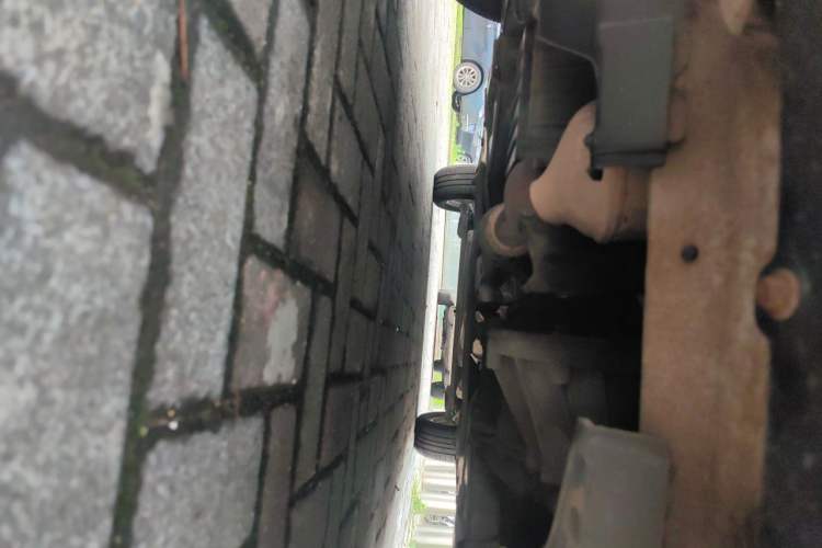 Used Baojun 730 2014 1.5L manual Comfort ESP version 7 seats Chassis Front