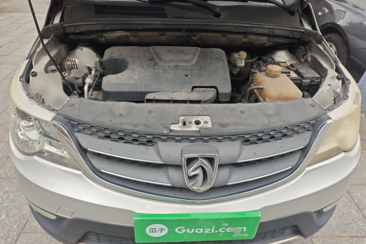 Used Baojun 730 2014 1.5L manual Comfort ESP version 7 seats Engine Bay