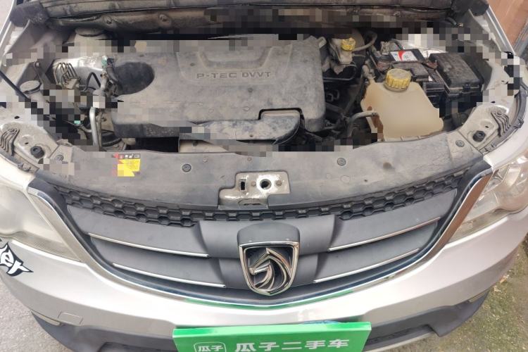 Used Baojun 730 2014 1.5L manual Comfort ESP version 7 seats Engine Bay