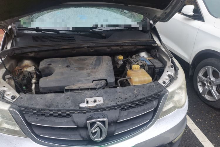 Used Baojun 730 2014 1.5L manual Comfort ESP version 7 seats Engine Bay Left