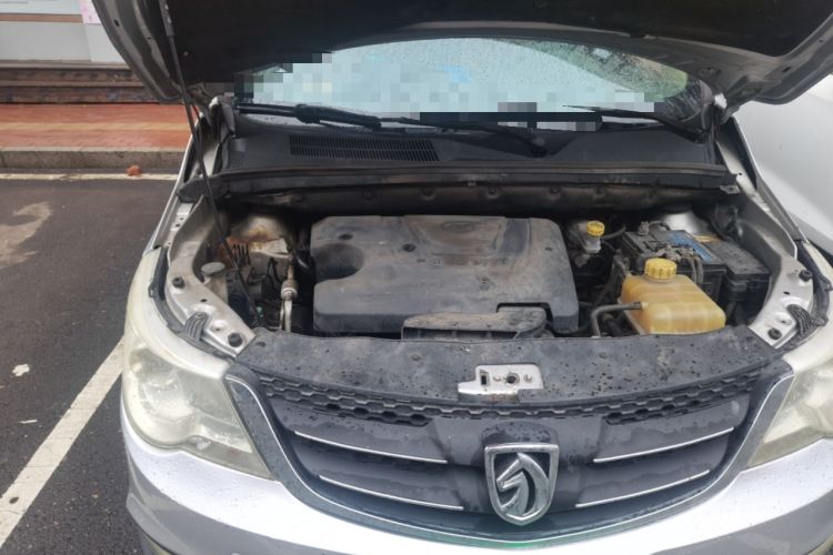 Used Baojun 730 2014 1.5L manual Comfort ESP version 7 seats Engine Bay Right