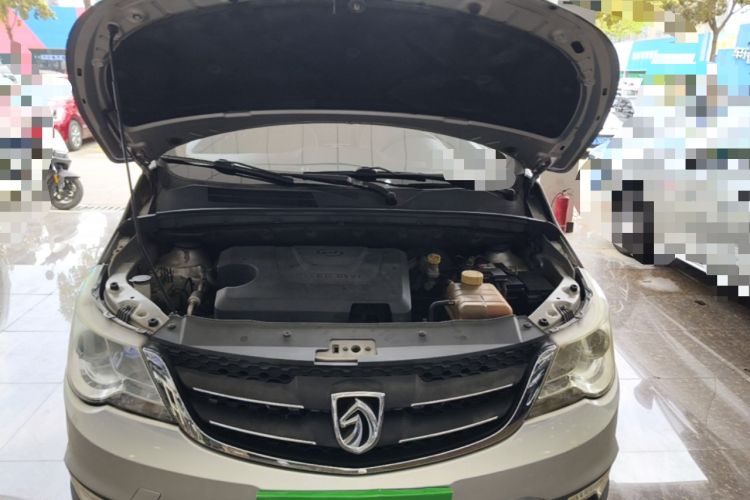 Used Baojun 730 2014 1.5L manual Comfort ESP version 7 seats Engine Bay