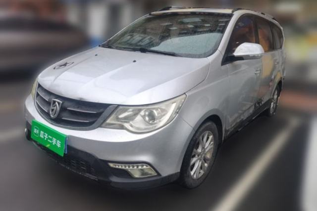 Used Baojun 730 2014 1.5L manual Comfort ESP version 7 seats