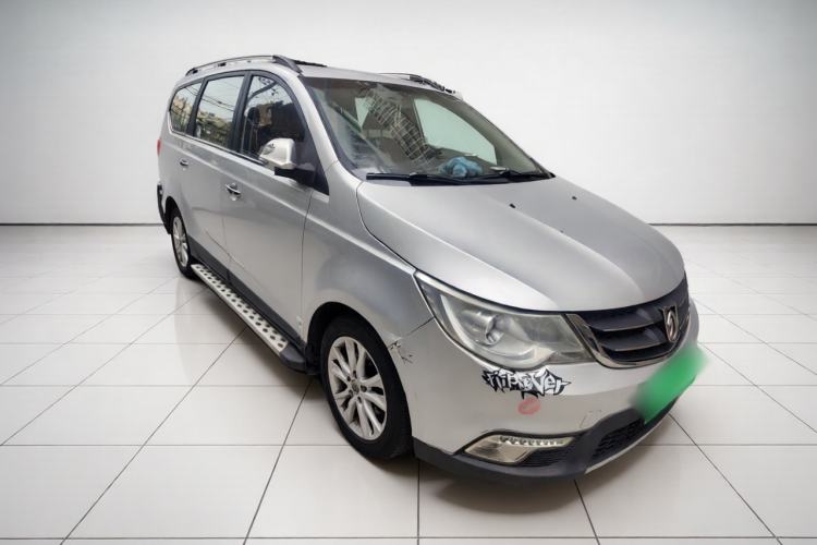 Used Baojun 730 2014 1.5L manual Comfort ESP version 7 seats Exterior 2
