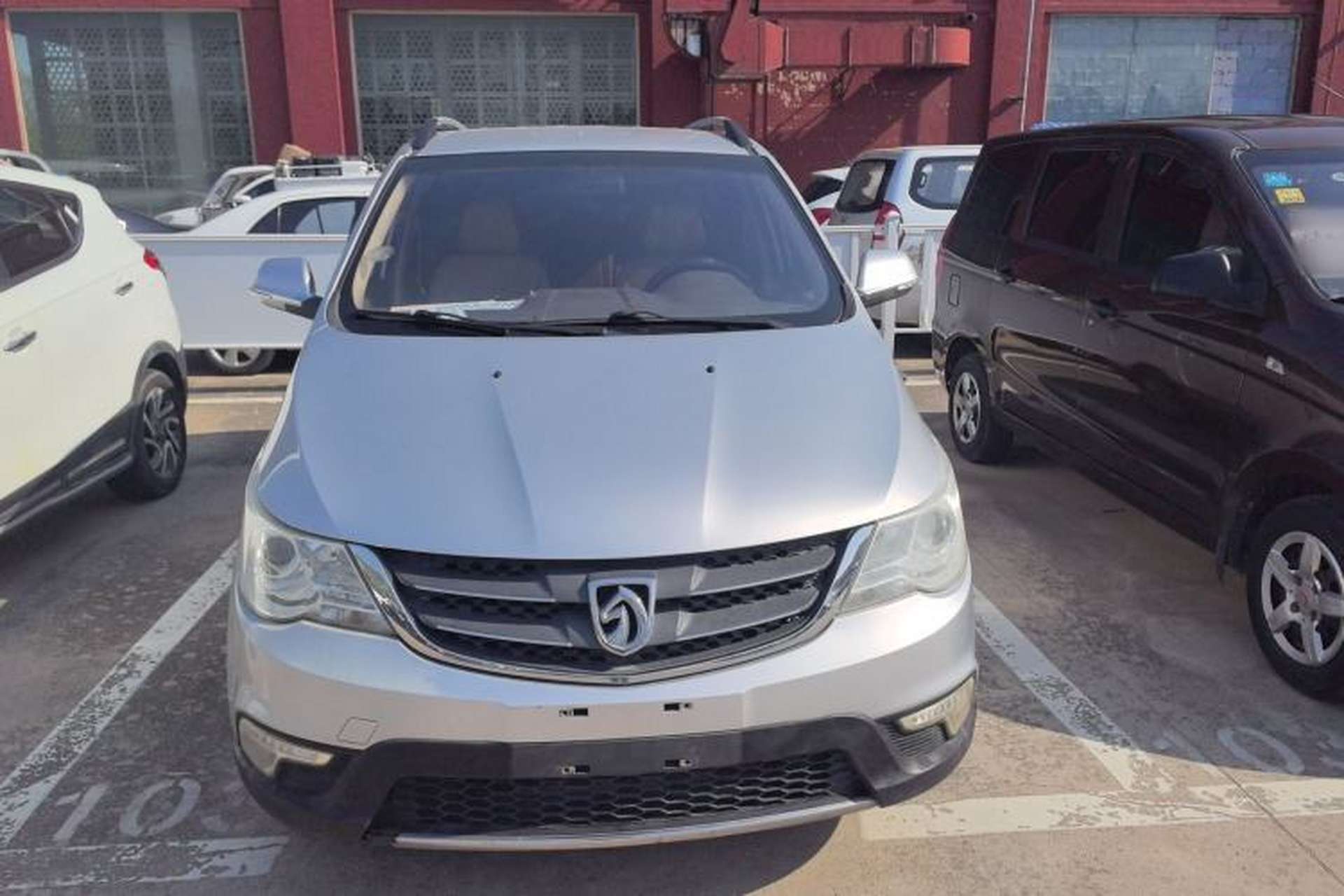 Used Baojun 730 2014 1.5L manual Comfort version 7 seats Exterior 4
