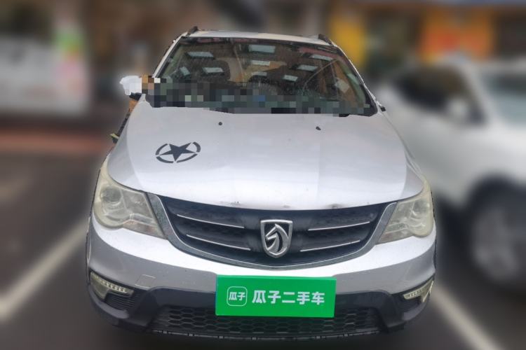 Used Baojun 730 2014 1.5L manual Comfort ESP version 7 seats Front