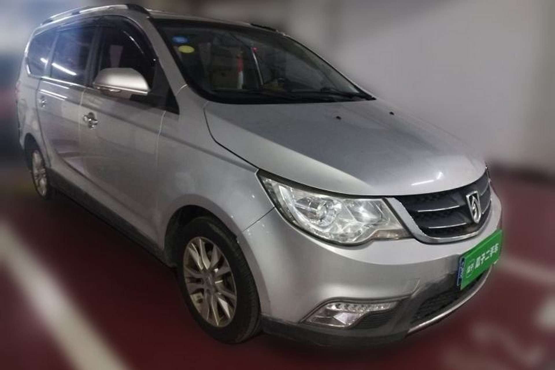 Used Baojun 730 2014 1.5L Manual Luxury Navigation ESP Version 7 Seats Front Right 45 Deg