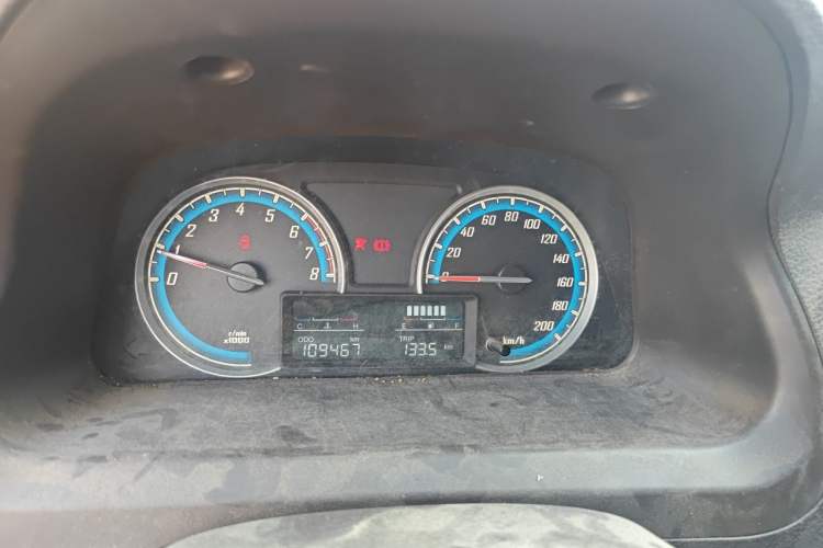 Used Baojun 730 2014 1.5L manual standard trim 7 seats Instrument Cluster