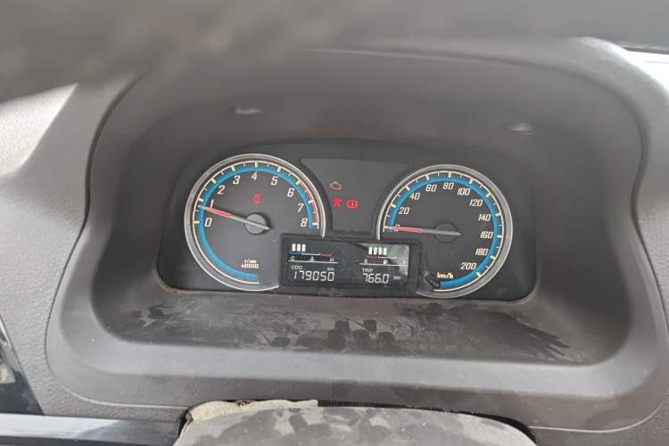 Used Baojun 730 2014 1.5L manual luxury trim 7 seats Instrument Cluster